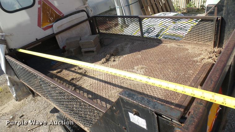 image for item DV9002 1989 Cushman utility vehicle