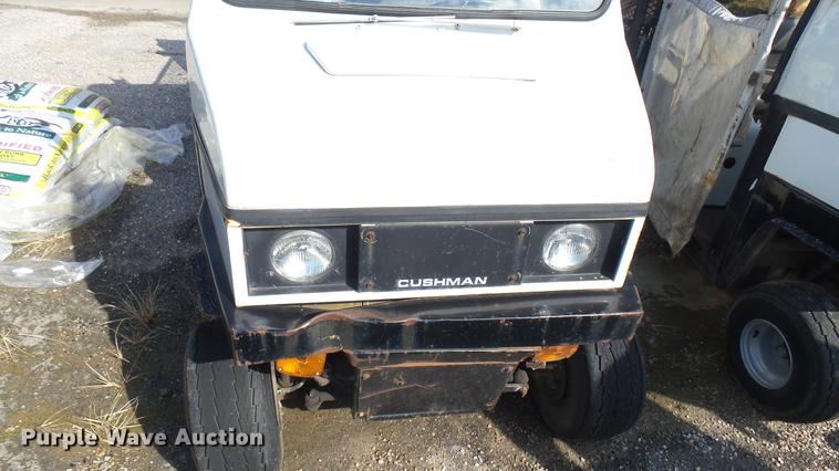 image for item DV9002 1989 Cushman utility vehicle