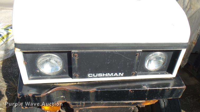 image for item DV9002 1989 Cushman utility vehicle
