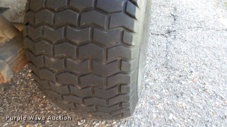 image for item DV9002 1989 Cushman utility vehicle