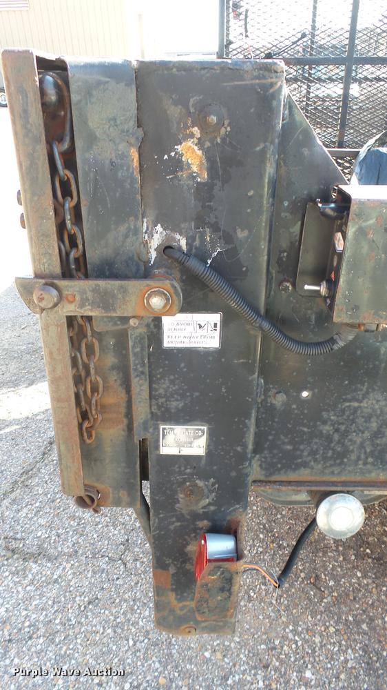 image for item DV9002 1989 Cushman utility vehicle