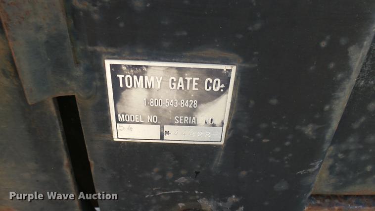 image for item DV9002 1989 Cushman utility vehicle