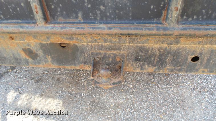 image for item DV9002 1989 Cushman utility vehicle