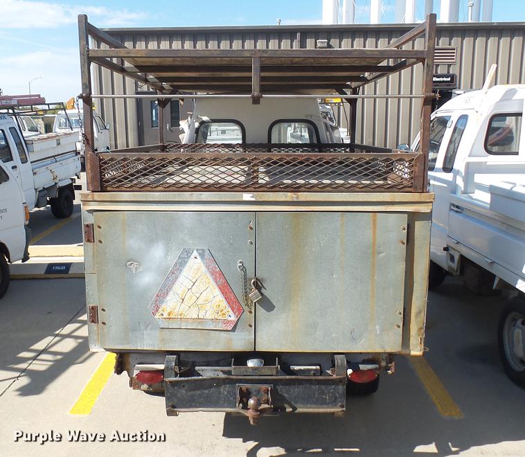 image for item DV9008 1989 Cushman utility vehicle