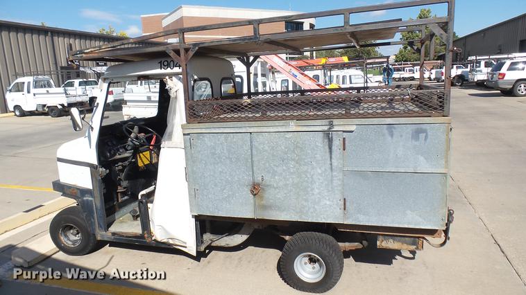 image for item DV9008 1989 Cushman utility vehicle