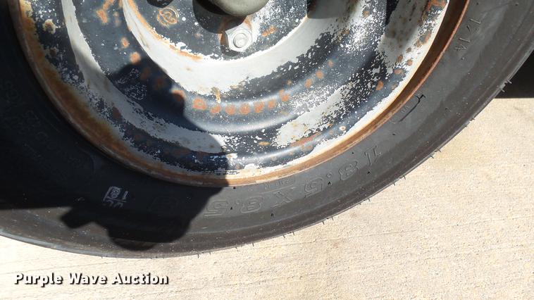 image for item DV9008 1989 Cushman utility vehicle