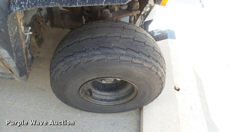 image for item DV9008 1989 Cushman utility vehicle