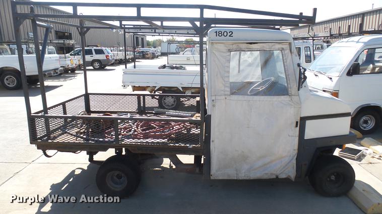 image for item DV9009 1989 Cushman utility vehicle
