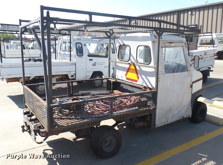 image for item DV9009 1989 Cushman utility vehicle