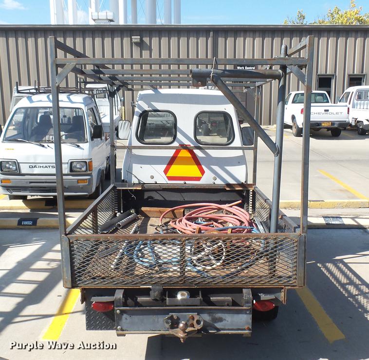 image for item DV9009 1989 Cushman utility vehicle