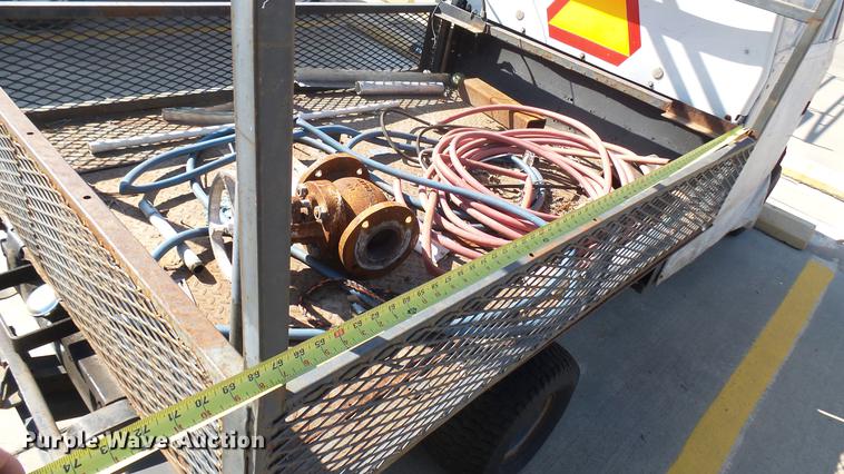 image for item DV9009 1989 Cushman utility vehicle