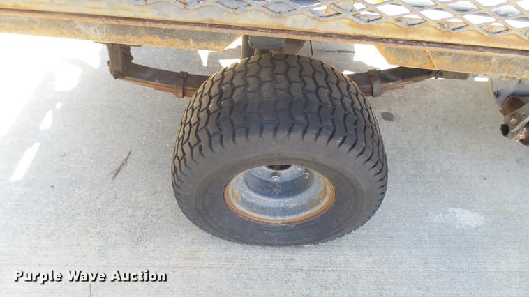 image for item DV9009 1989 Cushman utility vehicle