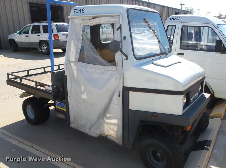 image for item DV9010 1988 Cushman utility vehicle