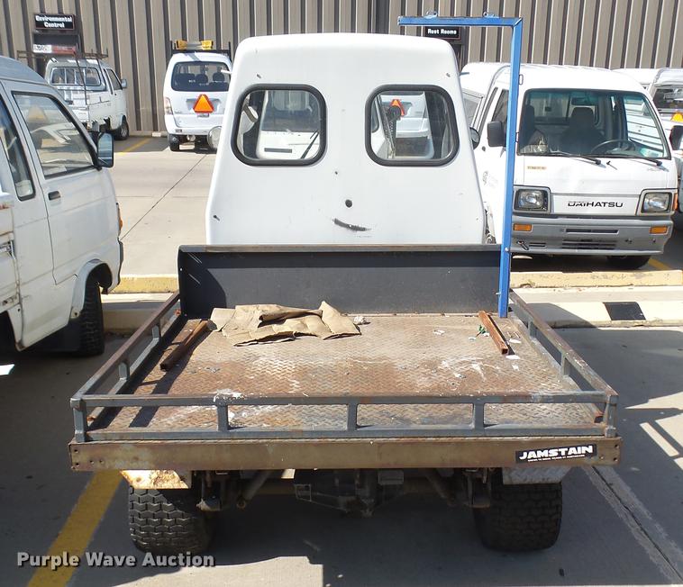 image for item DV9010 1988 Cushman utility vehicle