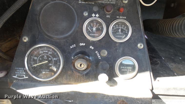 image for item DV9010 1988 Cushman utility vehicle