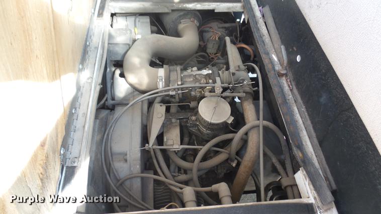 image for item DV9010 1988 Cushman utility vehicle