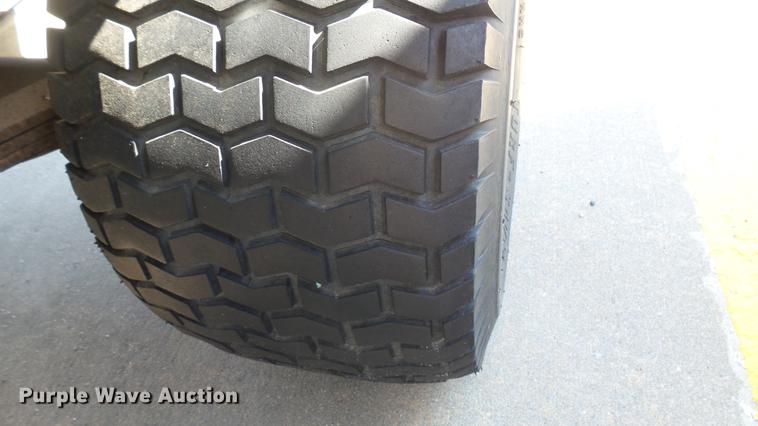 image for item DV9010 1988 Cushman utility vehicle