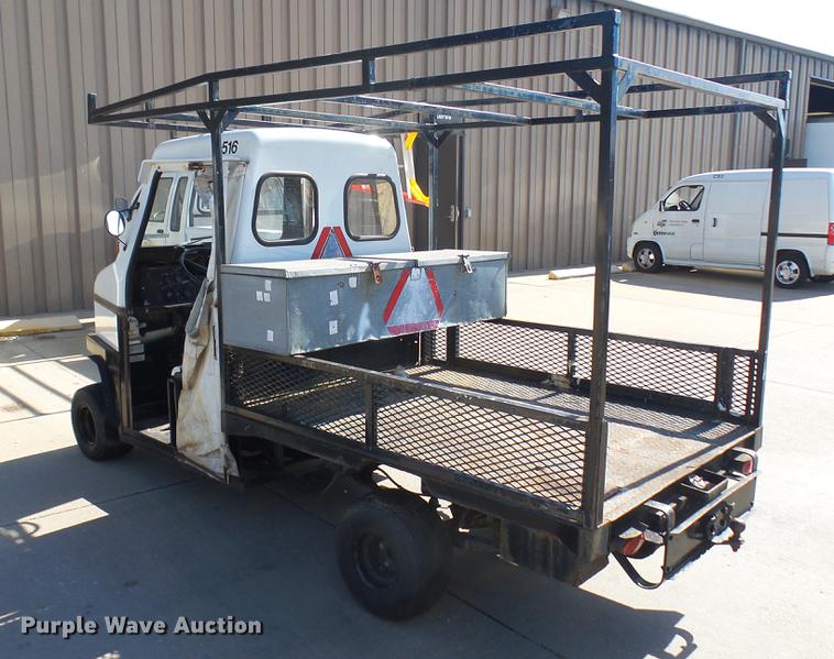 image for item DV9015 1989 Cushman utility vehicle