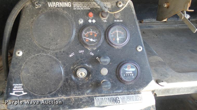 image for item DV9015 1989 Cushman utility vehicle