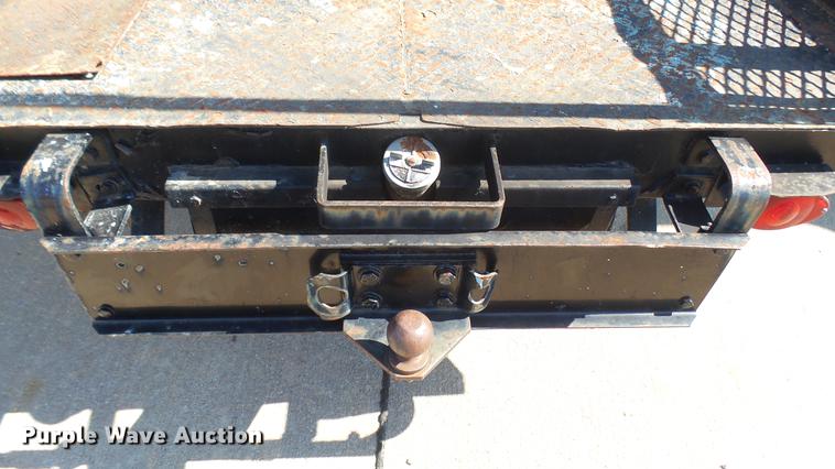 image for item DV9015 1989 Cushman utility vehicle