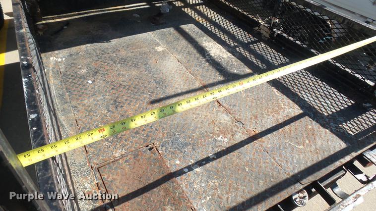 image for item DV9015 1989 Cushman utility vehicle