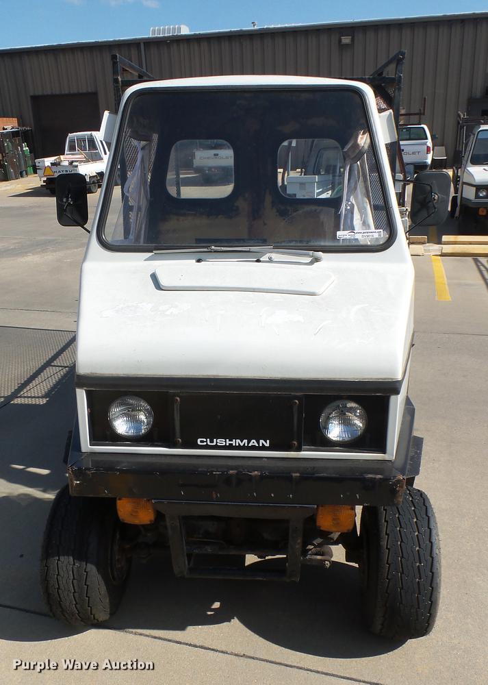 image for item DV9016 1989 Cushman utility vehicle