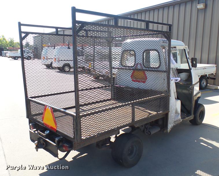 image for item DV9016 1989 Cushman utility vehicle