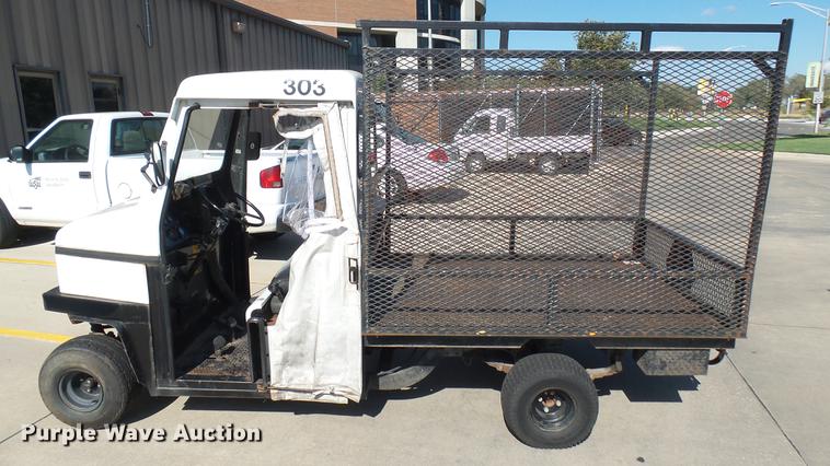 image for item DV9016 1989 Cushman utility vehicle