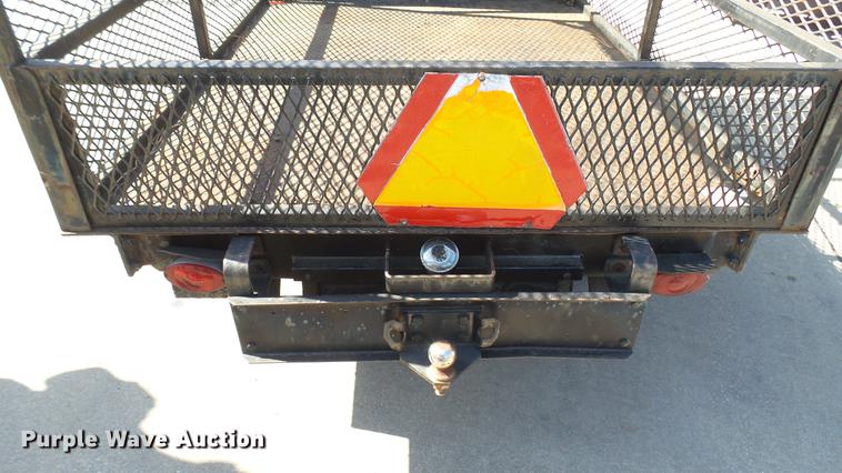 image for item DV9016 1989 Cushman utility vehicle