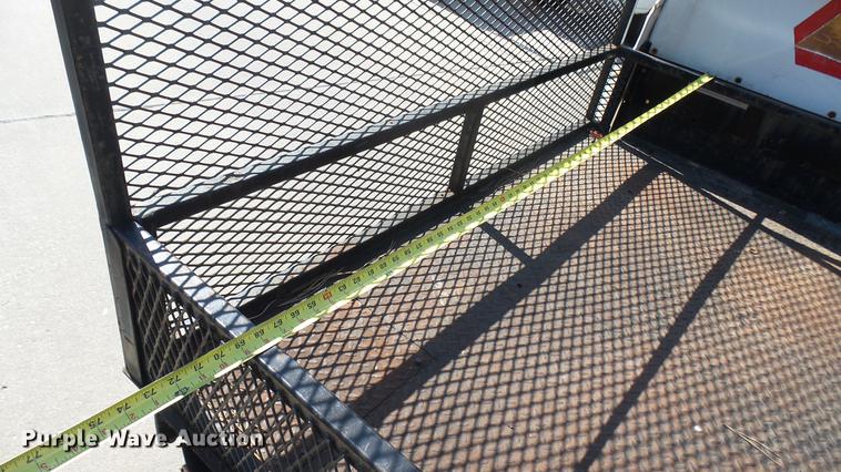 image for item DV9016 1989 Cushman utility vehicle