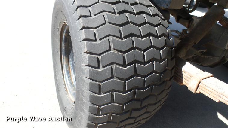 image for item DV9016 1989 Cushman utility vehicle