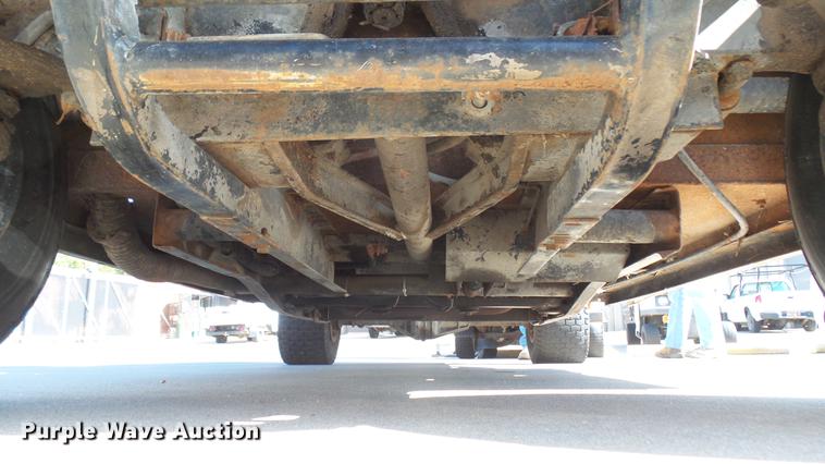 image for item DV9016 1989 Cushman utility vehicle