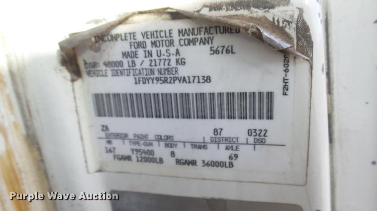 image for item DV9030 1993 Ford LTA9000 Aero Max 106 semi truck