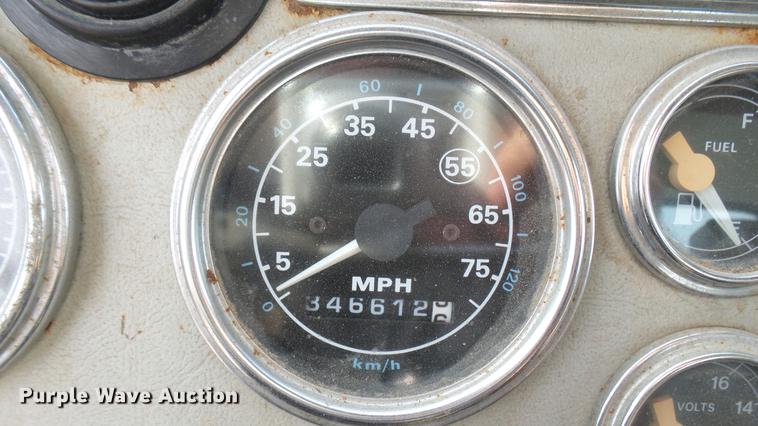 image for item DV9030 1993 Ford LTA9000 Aero Max 106 semi truck