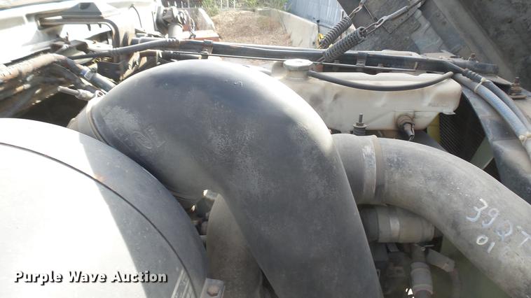 image for item DV9030 1993 Ford LTA9000 Aero Max 106 semi truck