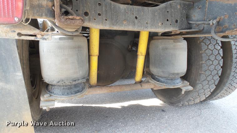 image for item DV9030 1993 Ford LTA9000 Aero Max 106 semi truck