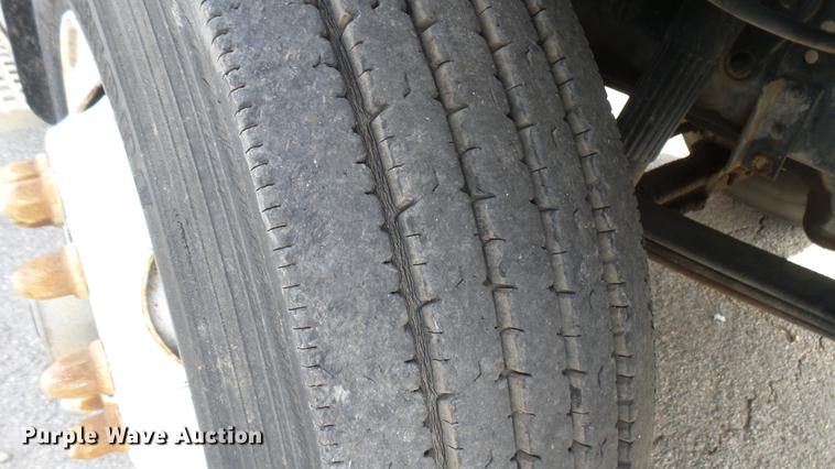 image for item DV9030 1993 Ford LTA9000 Aero Max 106 semi truck