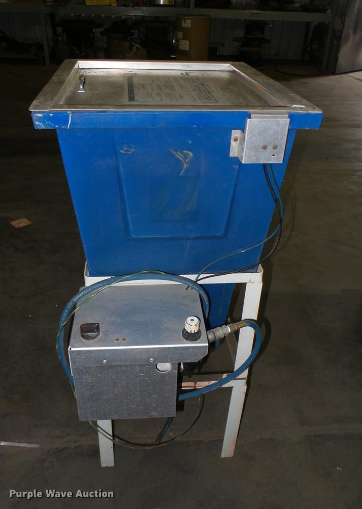 Herkules paint gun washer in Wichita, KS Item DV9219 sold Purple Wave