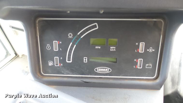 image for item DV9239 Tennant 830-II street sweeper