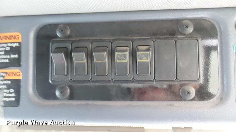 image for item DV9239 Tennant 830-II street sweeper