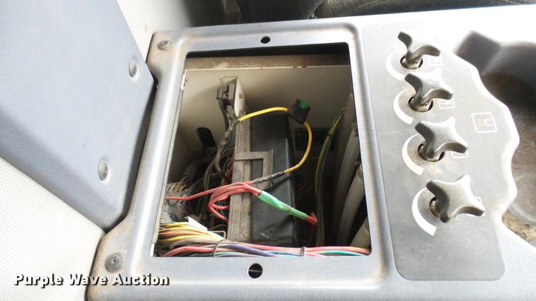 image for item DV9239 Tennant 830-II street sweeper