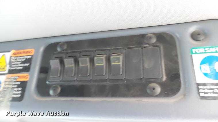 image for item DV9239 Tennant 830-II street sweeper