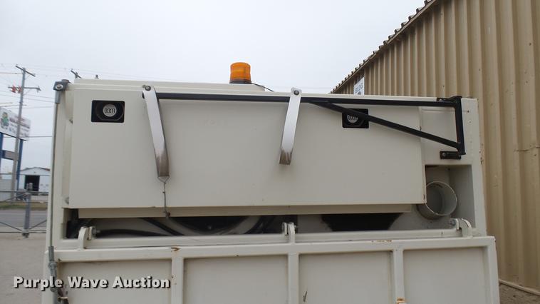 image for item DV9239 Tennant 830-II street sweeper