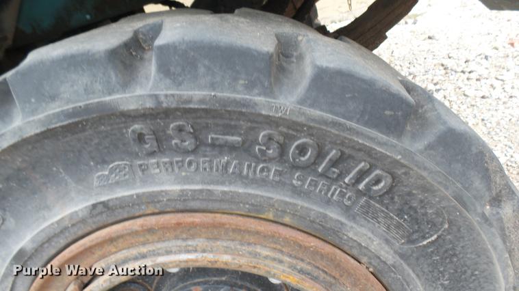 image for item DV9239 Tennant 830-II street sweeper