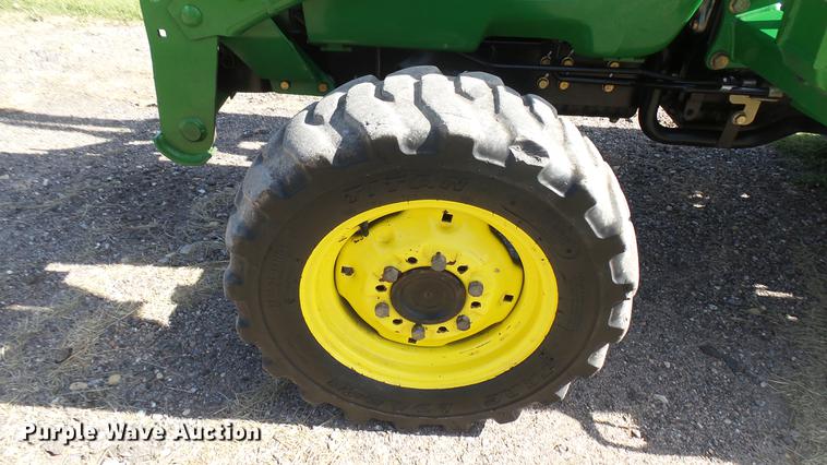 image for item DW9221 John Deere 4310 MFWD tractor
