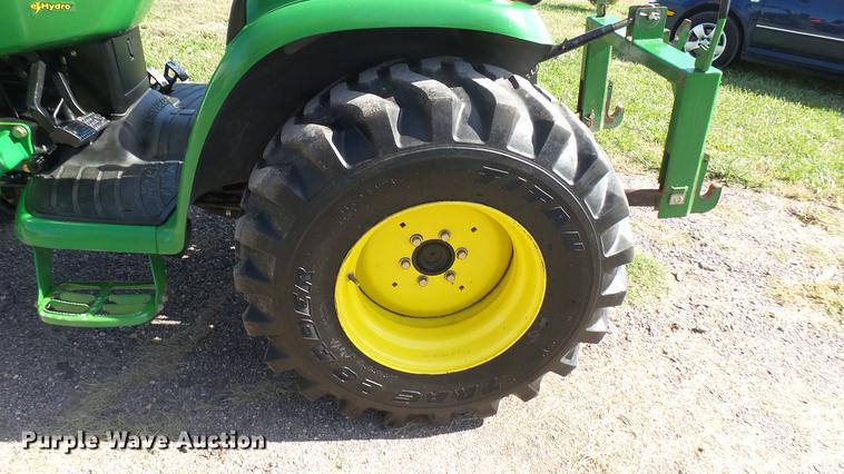 image for item DW9221 John Deere 4310 MFWD tractor