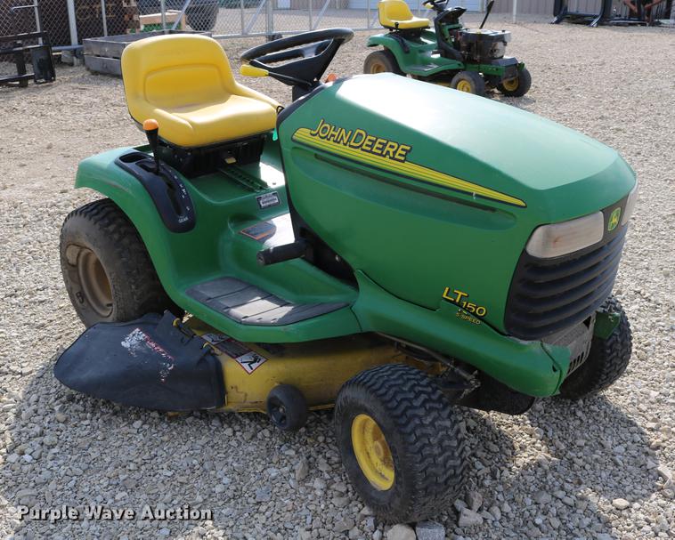 image for item DW9877 2002 John Deere LT150 lawn mower