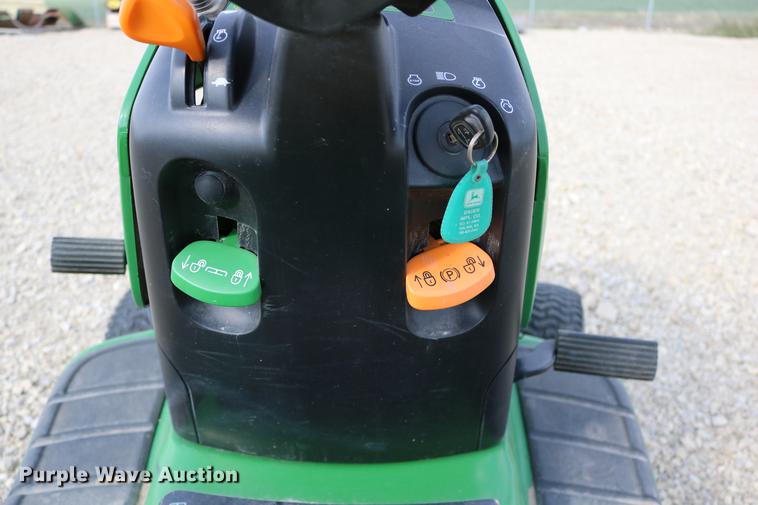 image for item DW9877 2002 John Deere LT150 lawn mower