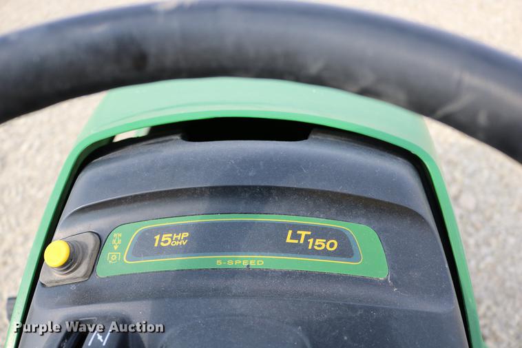 image for item DW9877 2002 John Deere LT150 lawn mower