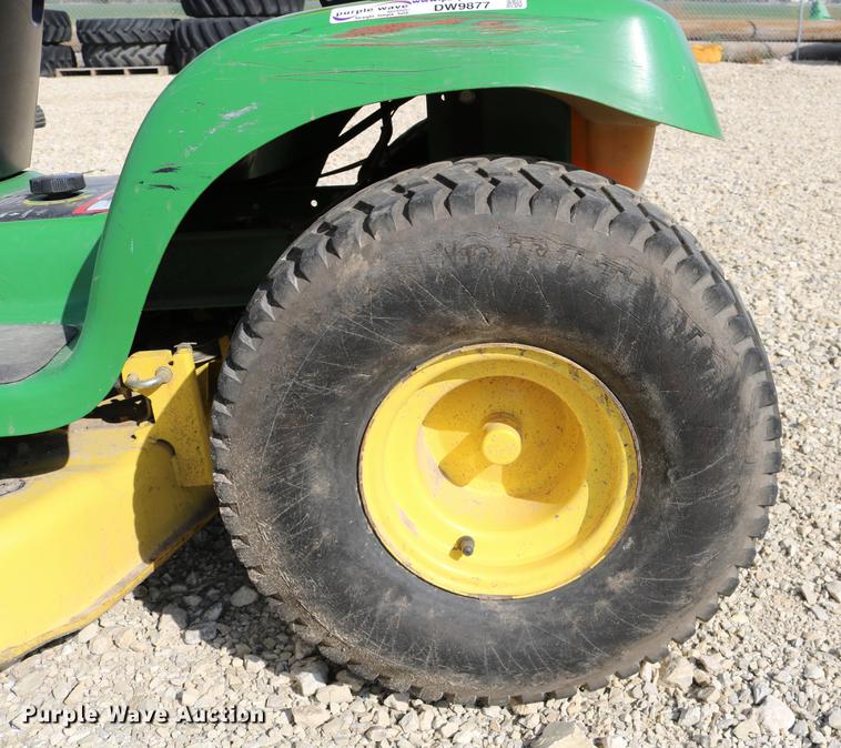 image for item DW9877 2002 John Deere LT150 lawn mower